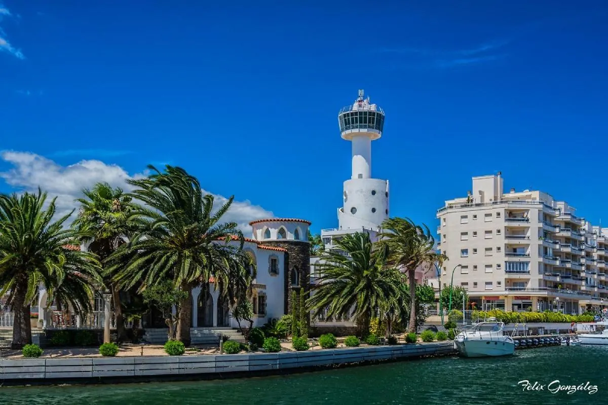 Appartement Vue Exceptionnelle Sur Les Canaux - Wi-Fi Fibre Haut Debit Empuriabrava