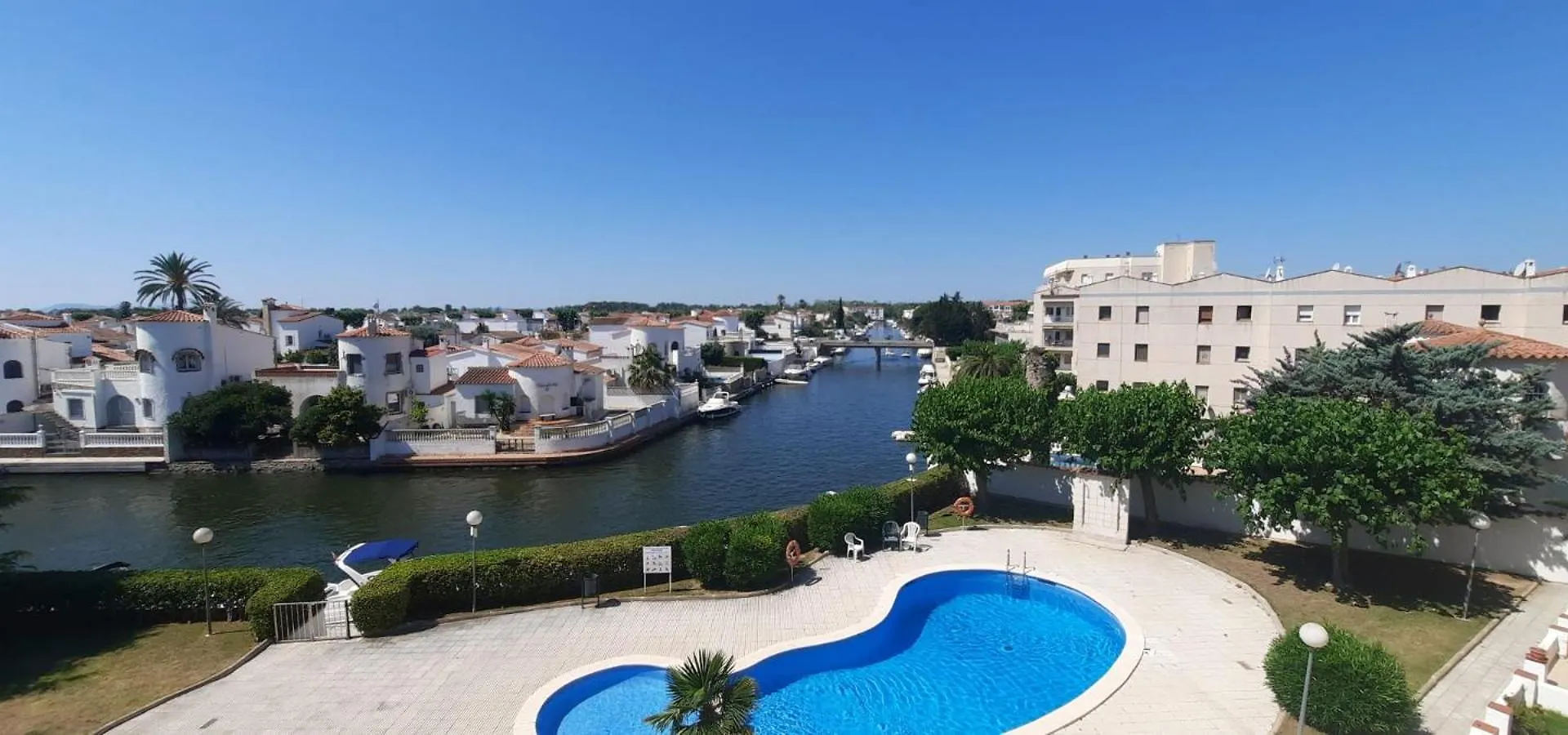 Appartement Vue Exceptionnelle Sur Les Canaux - Wi-Fi Fibre Haut Debit Empuriabrava