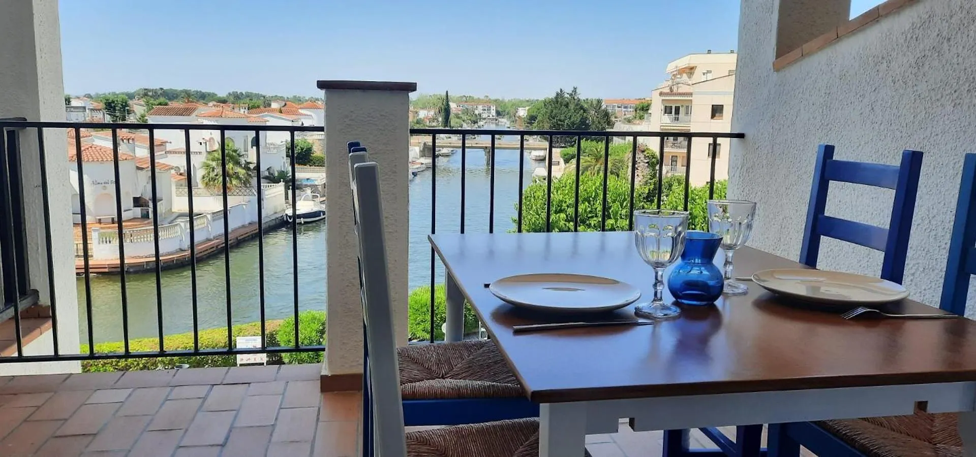Appartement Vue Exceptionnelle Sur Les Canaux - Wi-Fi Fibre Haut Debit Empuriabrava Apartment
